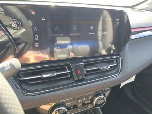 New 2025 Chevrolet TrailBlazer RS w/ Convenience Package FWD image 16