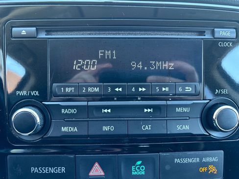 Used 2016 Mitsubishi Outlander SE image 30