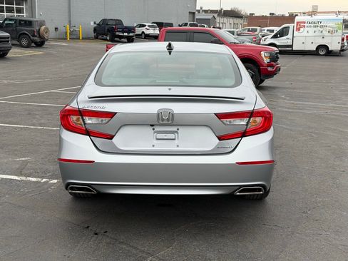 Used 2022 Honda Accord Sport image 4