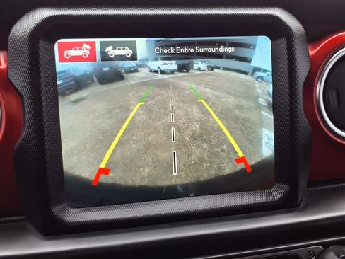 Used 2021 Jeep Wrangler Unlimited Rubicon w/ Xtreme Recon 35" Tire Package image 5