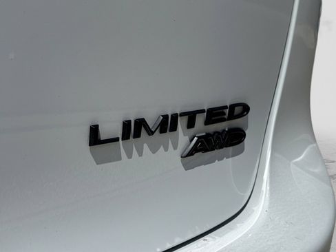 Used 2026 Chrysler Pacifica Limited w/ S Appearance Package AWD/4WD image 45