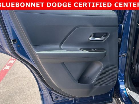 Used 2026 Nissan Kicks SR AWD/4WD image 14