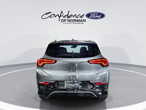 Used 2025 Buick Encore GX Sport Touring w/ Advanced Technology Package FWD image 7