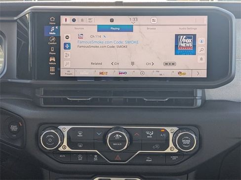 New 2025 Jeep Gladiator Sport image 15