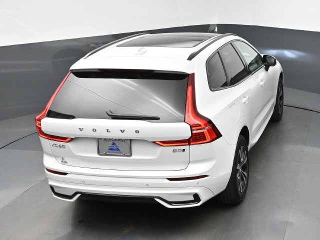 Used 2024 Volvo XC60 B5 Core w/ Climate Package AWD/4WD image 45
