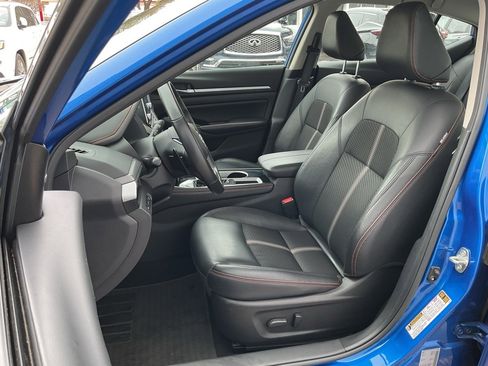 Used 2025 Nissan Altima 2.5 SR image 14