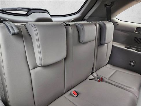 Used 2015 Toyota Highlander Limited Platinum AWD/4WD image 16