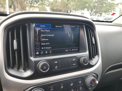 Certified 2022 GMC Canyon Elevation w/ Trailering Package image 31