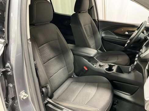 Used 2018 GMC Terrain SLE w/ Driver Convenience Package AWD/4WD image 9