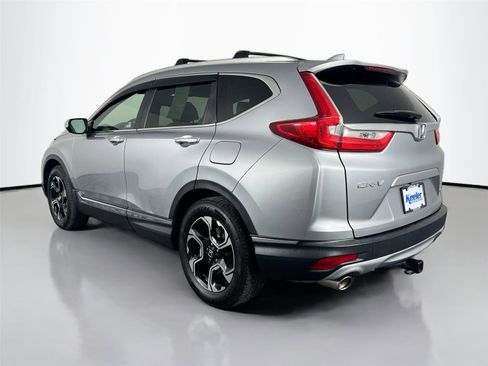 Used 2019 Honda CR-V Touring image 4