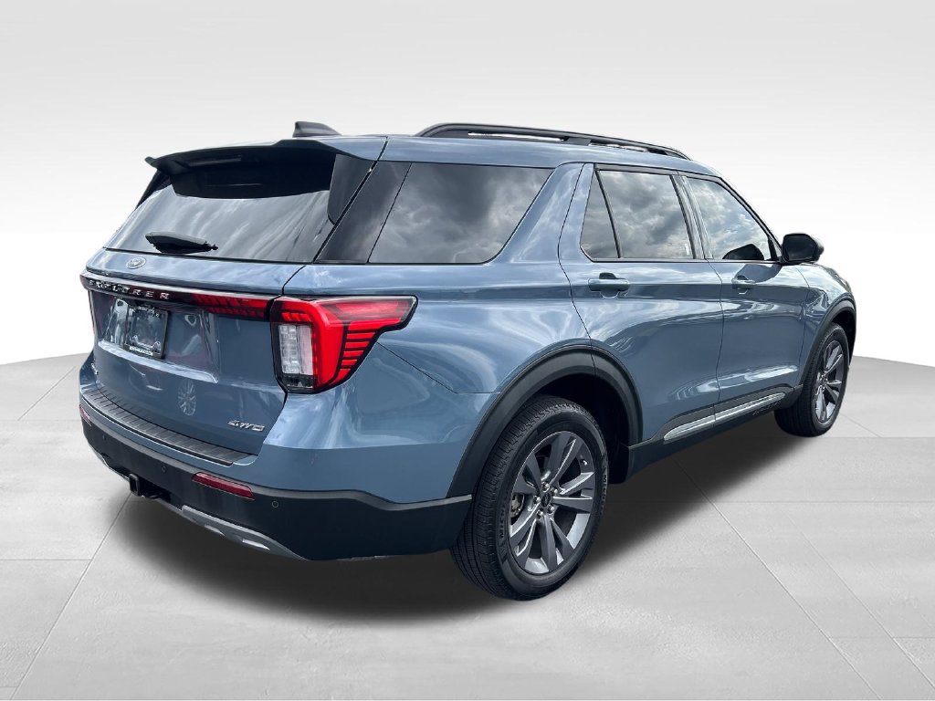 Used 2025 Ford Explorer Active w/ Active Comfort Package AWD/4WD image 5