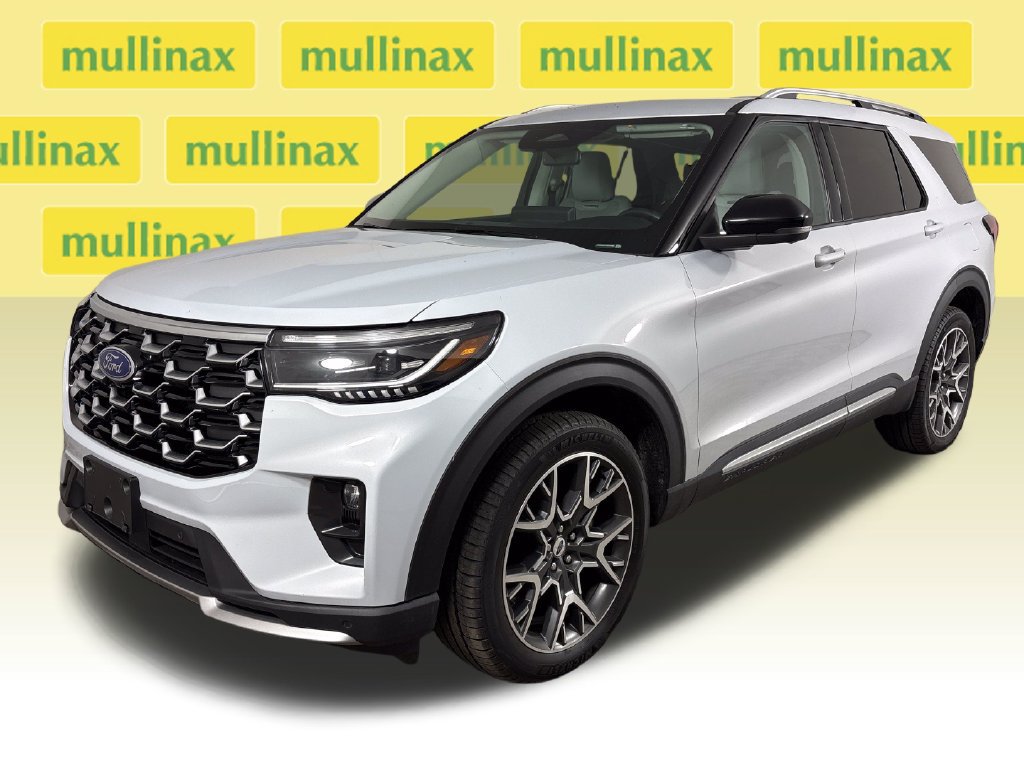 Used 2025 Ford Explorer Platinum w/ Ultimate Package AWD/4WD image 15