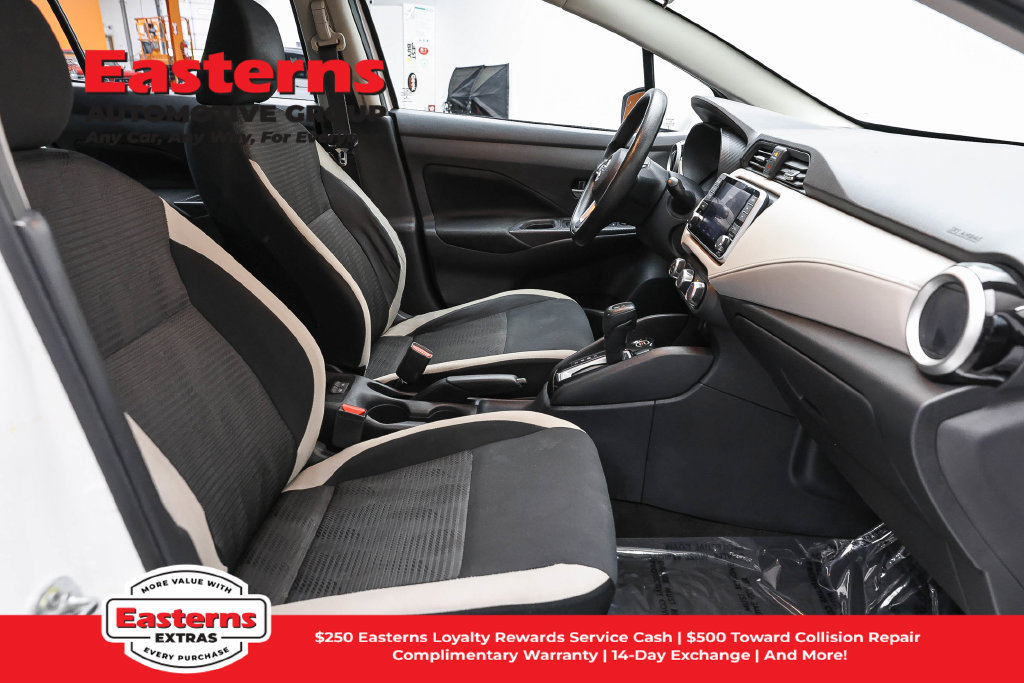 Used 2022 Nissan Versa SV FWD image 25