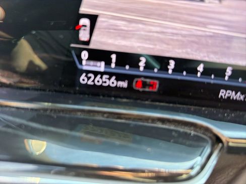 Used 2023 Cadillac Escalade Sport w/ LPO, ONYX Package image 9