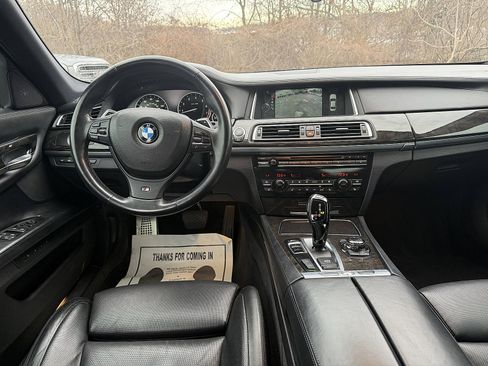 Used 2013 BMW 750Li image 15