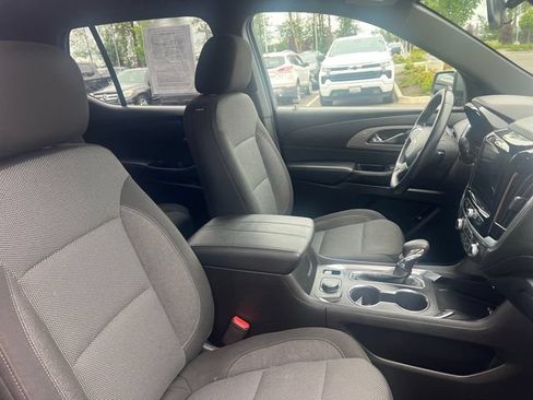Used 2023 Chevrolet Traverse LT AWD/4WD image 22