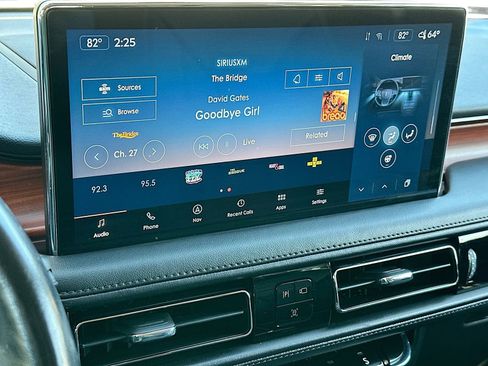 Used 2022 Lincoln Nautilus Reserve image 15