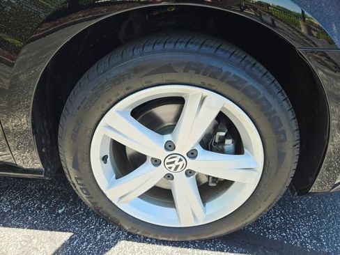 Used 2015 Volkswagen Passat 1.8T Limited Edition FWD image 33