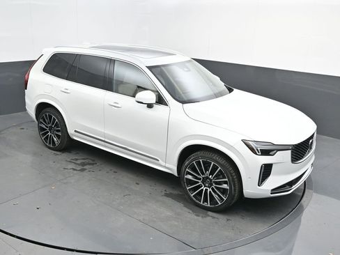 New 2026 Volvo XC90 B6 Plus w/ Protection Package Premier AWD/4WD image 29