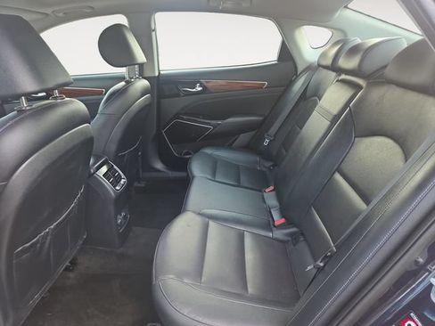 Used 2017 Kia Cadenza Premium w/ Luxury Package FWD image 14