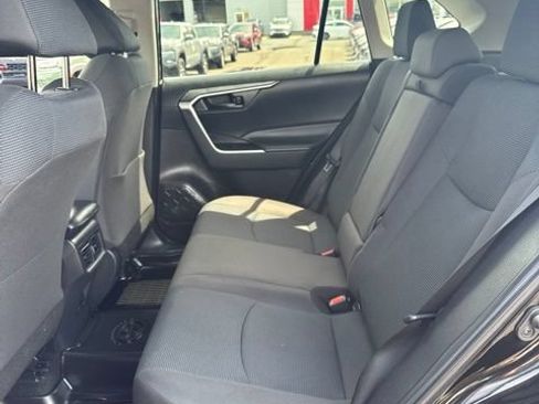 Used 2023 Toyota RAV4 LE AWD/4WD image 11