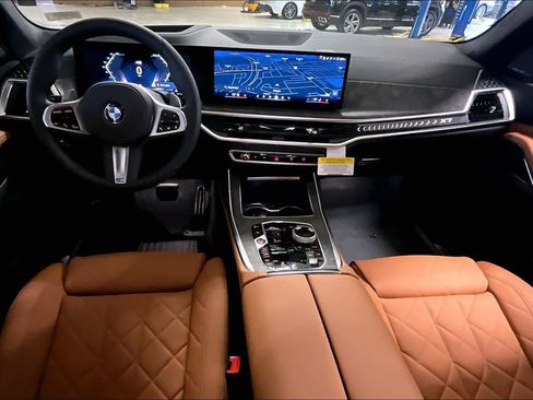 New 2026 BMW X7 xDrive40i w/ M Sport Package image 5