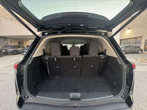 Used 2025 Nissan Pathfinder SV image 33