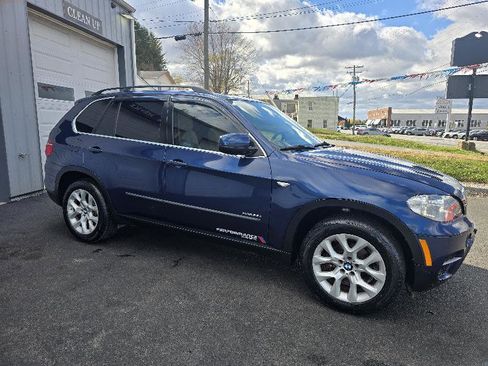 Used 2013 BMW X5 xDrive35i image 4