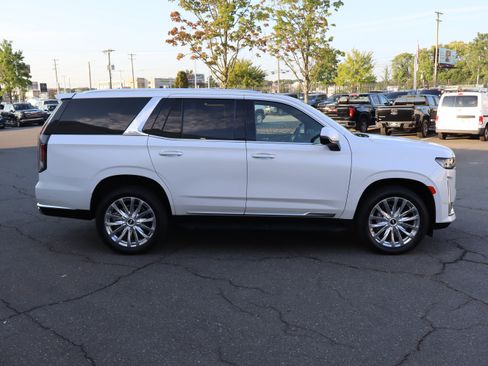 Used 2023 Cadillac Escalade Premium Luxury w/ Performance Package AWD/4WD image 11