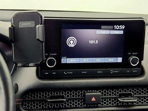 Used 2024 Honda HR-V Sport image 18
