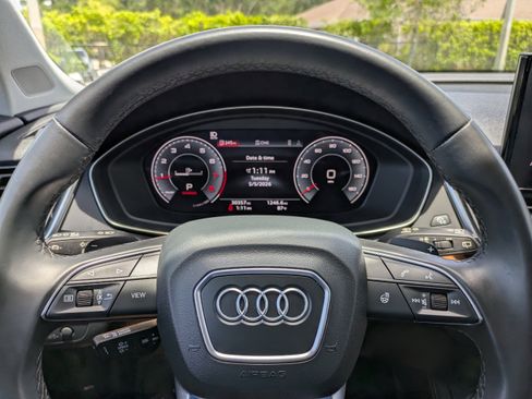 Used 2022 Audi Q5 2.0T Premium Plus AWD/4WD image 29