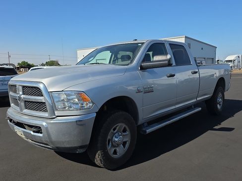 Used 2017 RAM 2500 Tradesman w/ Chrome Appearance Group AWD/4WD image 3