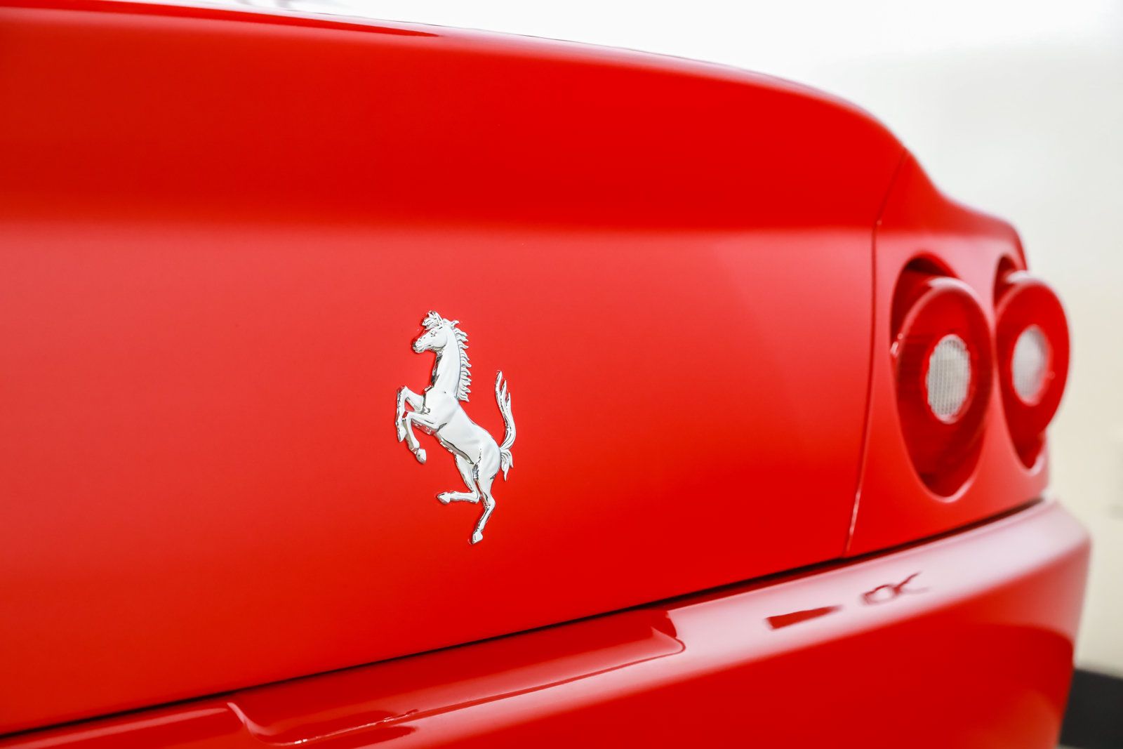 Used 2000 Ferrari 550 Maranello Coupe RWD image 22
