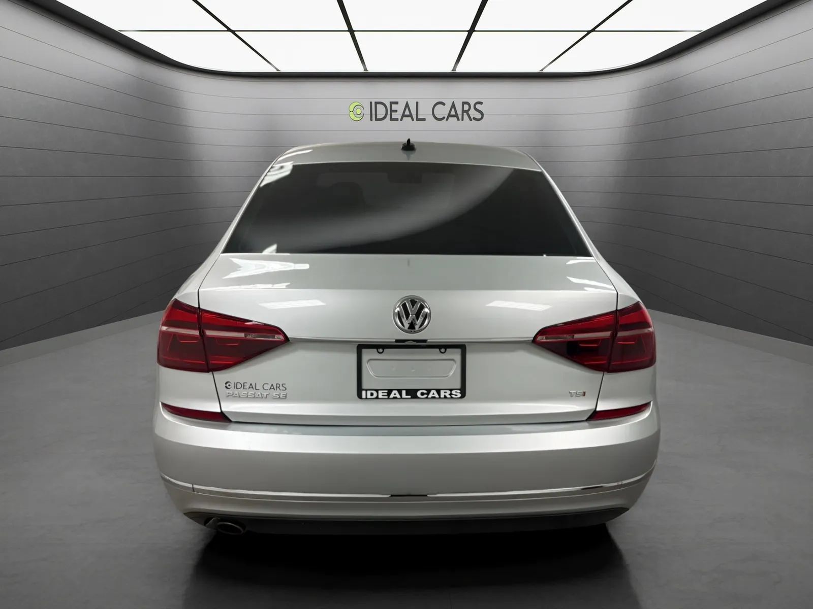 Used 2018 Volkswagen Passat 2.0T SE FWD image 6