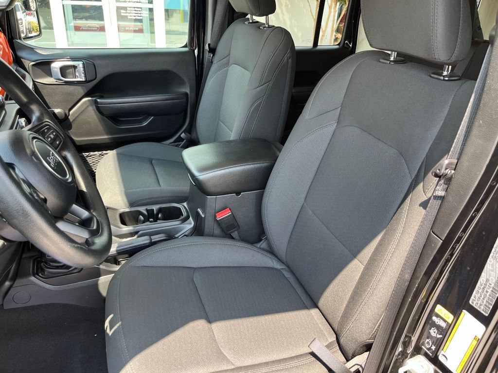 Used 2021 Jeep Wrangler Unlimited Sport AWD/4WD image 6