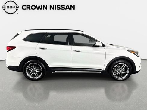 Used 2018 Hyundai Santa Fe Limited AWD/4WD image 4