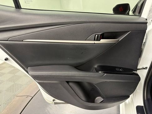 Used 2025 Toyota Camry XSE FWD image 38
