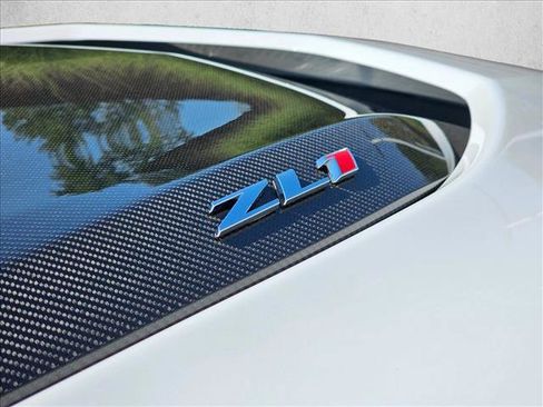 Used 2022 Chevrolet Camaro ZL1 RWD image 10