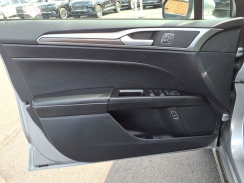 Used 2020 Ford Fusion SEL FWD image 10
