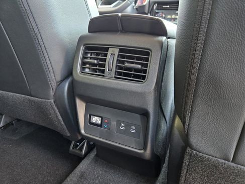 Used 2024 Nissan Rogue SL w/ SL Premium Package image 15