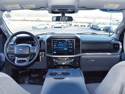 Used 2025 Ford F150 XLT w/ Equipment Group 301A Standard image 4