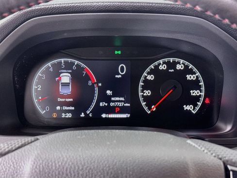 Certified 2024 Honda Ridgeline Black Edition image 14