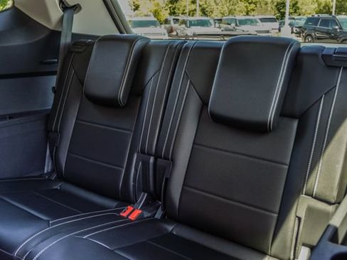 Used 2022 Volkswagen Atlas SE FWD image 35