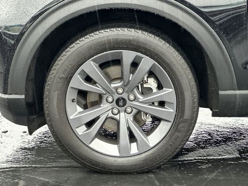 Used 2023 Ford Explorer XLT w/ Equipment Group 202A image 32