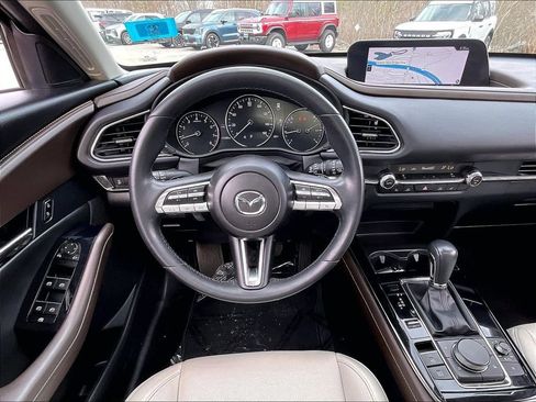 Used 2023 MAZDA CX-30 AWD 2.5 S w/ Premium Package image 16