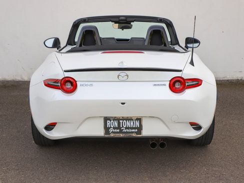 Used 2025 MAZDA MX-5 Miata Club RWD image 18