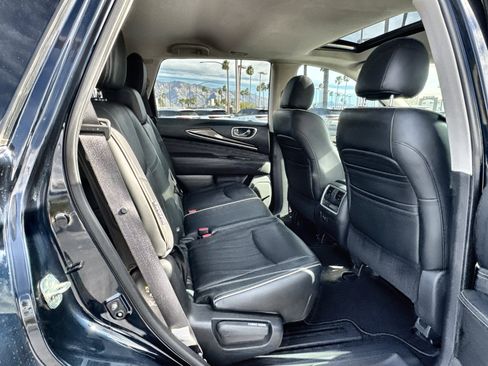 Used 2019 INFINITI QX60 Luxe w/ Essential Package image 28
