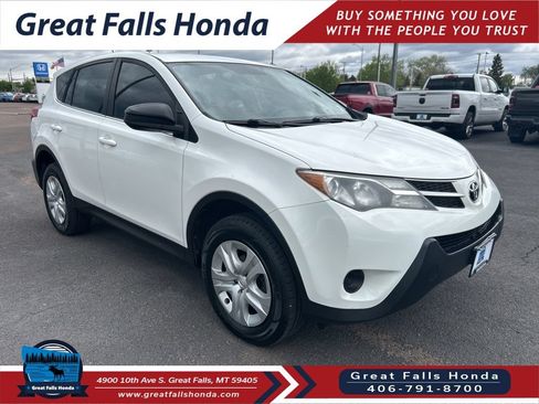 Used 2015 Toyota RAV4 LE FWD image 1