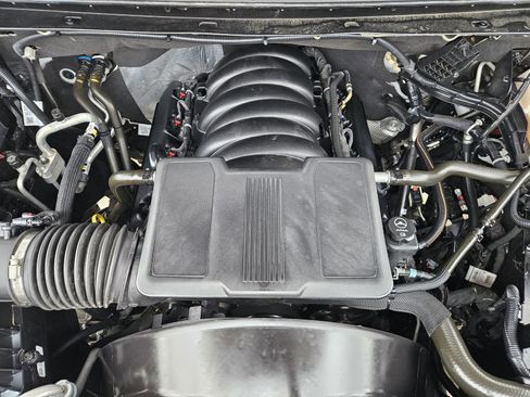 Used 2024 Chevrolet Silverado 2500 Custom w/ Custom Value Package image 35