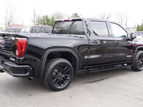 Used 2024 GMC Sierra 1500 Elevation image 3
